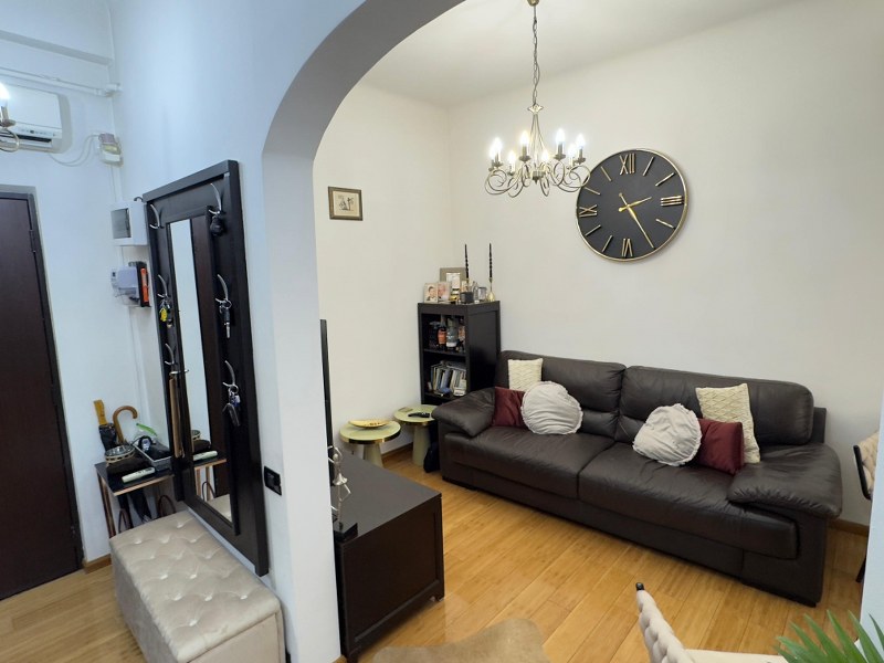 ulei motor –vanzare-apartament-3-camere-bd-unirii-zepter-mobilat-si-utilat-lux-vanzare-apartament-3-camere-bd-unirii-zepter-mobilat-si-utilat-lux-Agentie20imobiliara20sector203-1